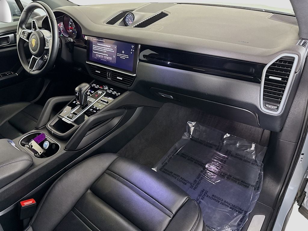 2023 Porsche Cayenne Platinum Edition