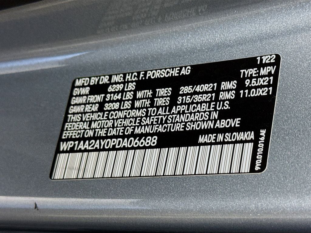 2023 Porsche Cayenne Platinum Edition