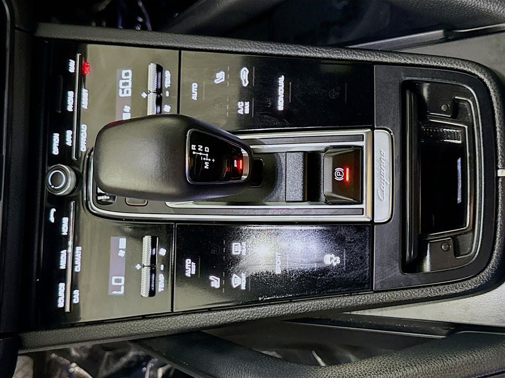 2023 Porsche Cayenne Base
