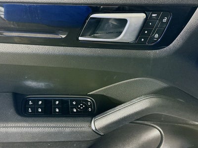 2023 Porsche Cayenne Base