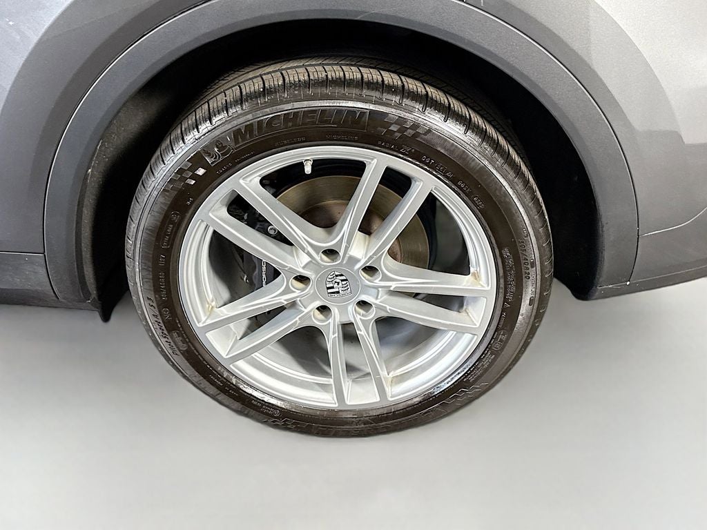 2023 Porsche Cayenne Base