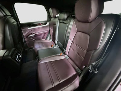 2024 Porsche Cayenne Base