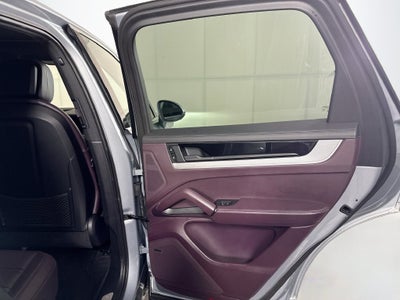 2024 Porsche Cayenne Base