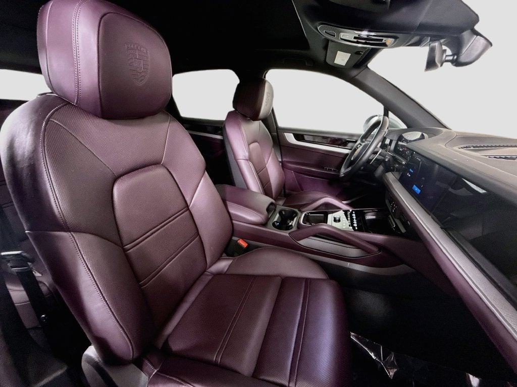 2024 Porsche Cayenne Base