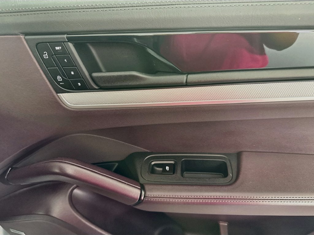 2024 Porsche Cayenne Base