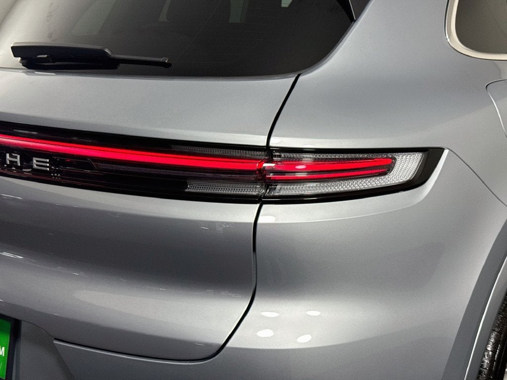 2024 Porsche Cayenne Base