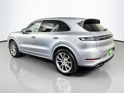 2024 Porsche Cayenne Base