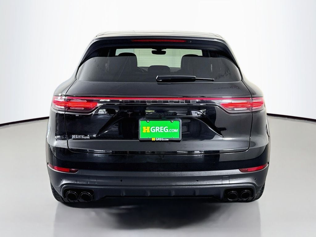 2023 Porsche Cayenne Platinum Edition