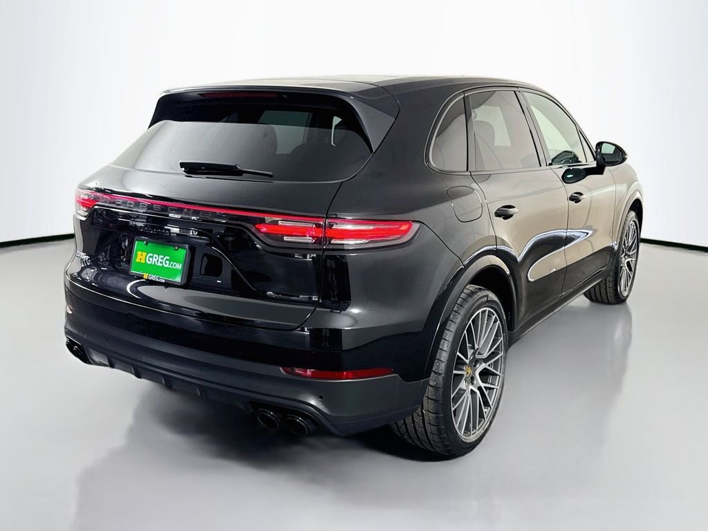 2023 Porsche Cayenne Platinum Edition