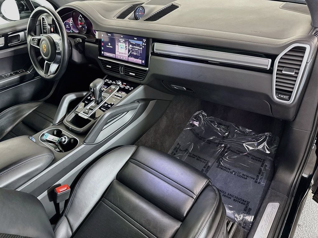 2023 Porsche Cayenne Platinum Edition