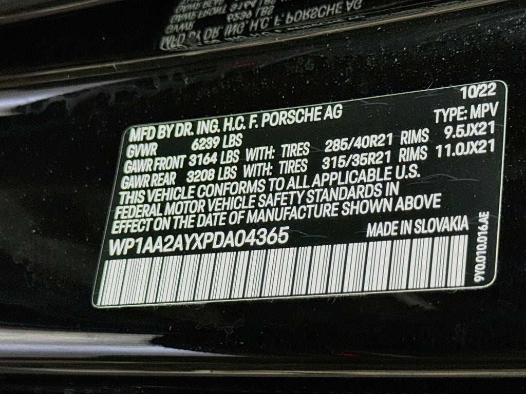 2023 Porsche Cayenne Platinum Edition