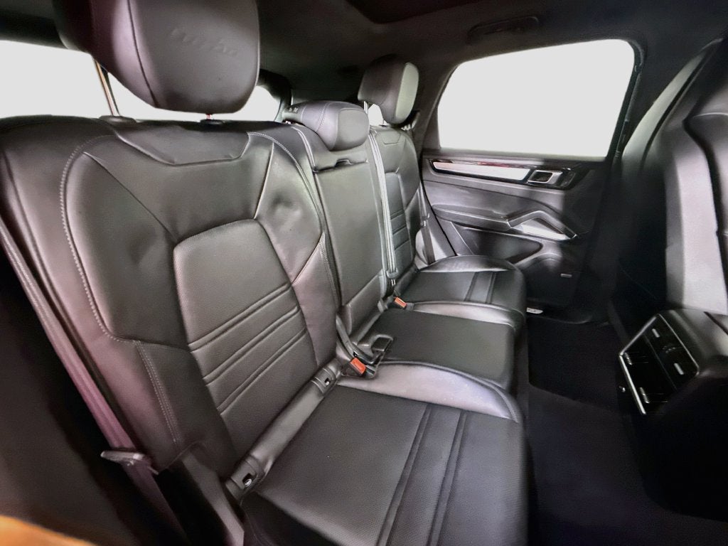 2023 Porsche Cayenne Turbo