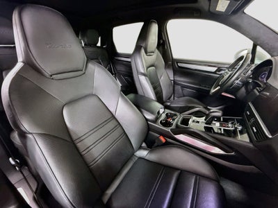 2023 Porsche Cayenne Turbo