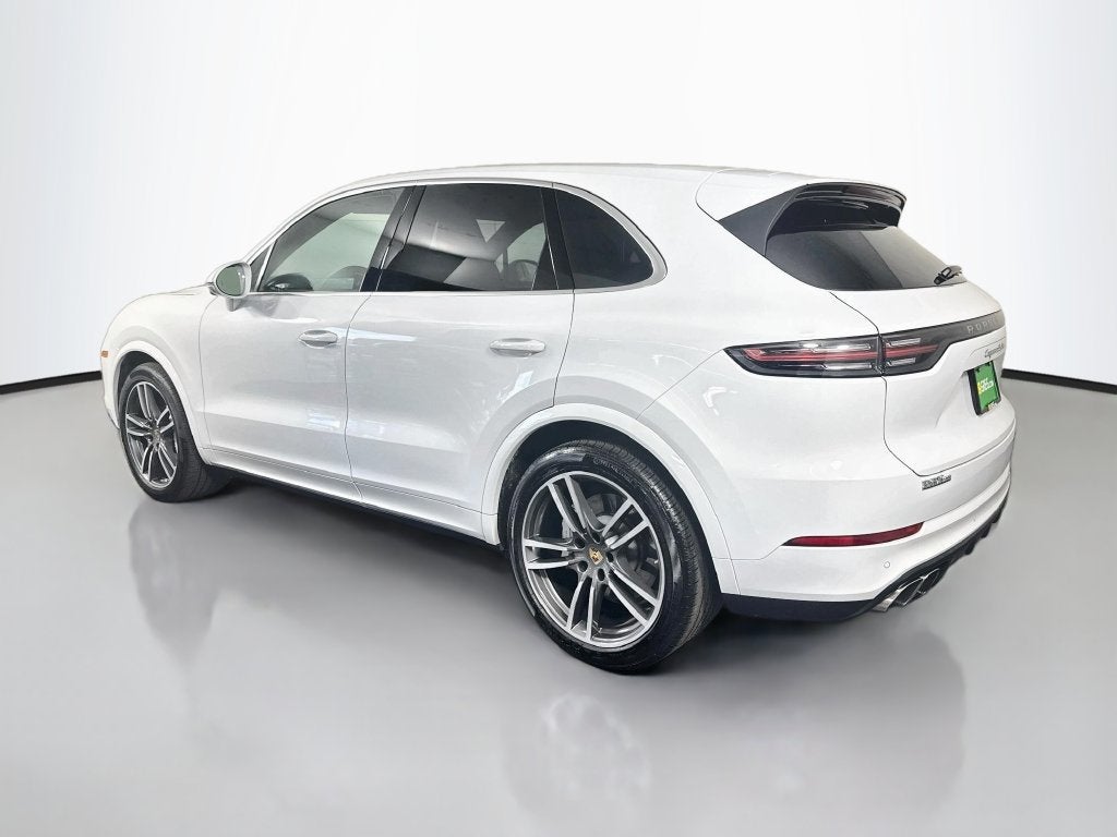 2023 Porsche Cayenne Turbo