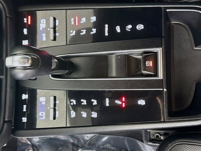 2022 Porsche Macan S