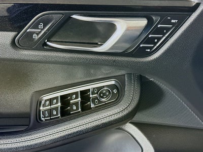 2022 Porsche Macan S