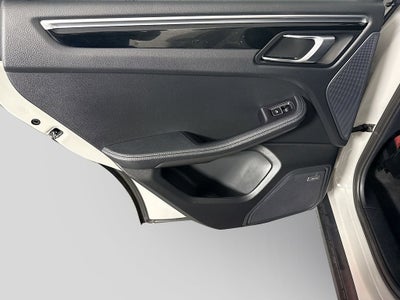 2022 Porsche Macan S