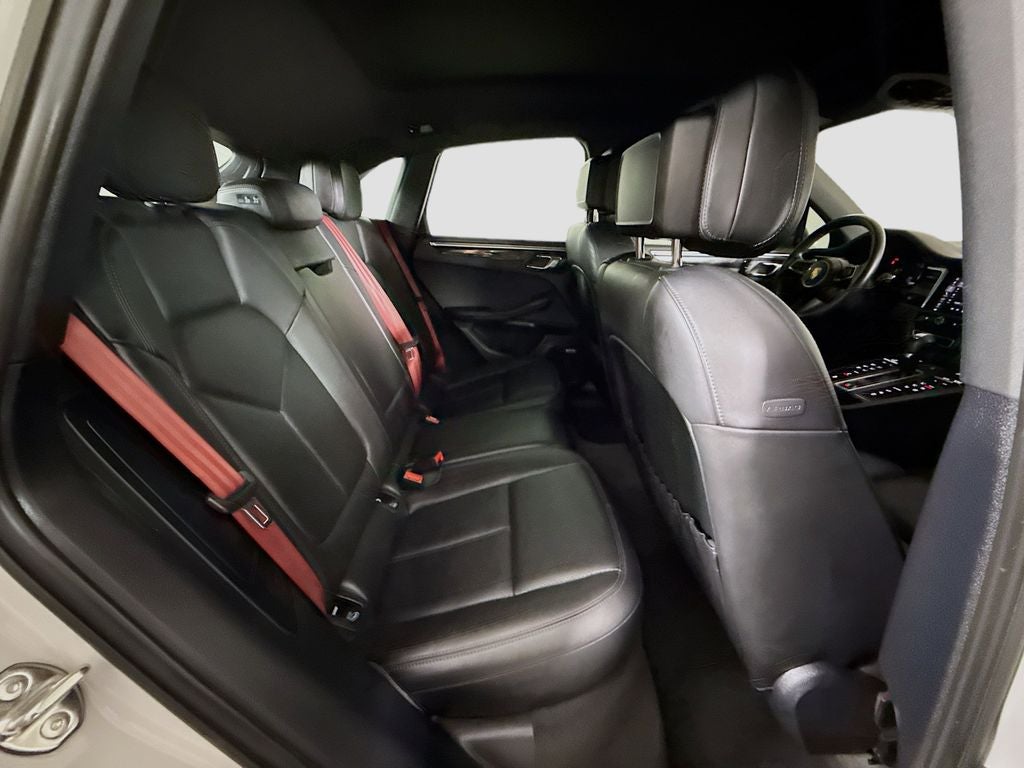 2022 Porsche Macan S