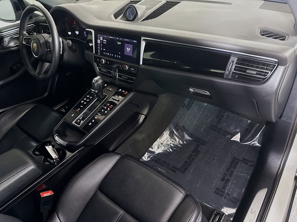 2022 Porsche Macan S