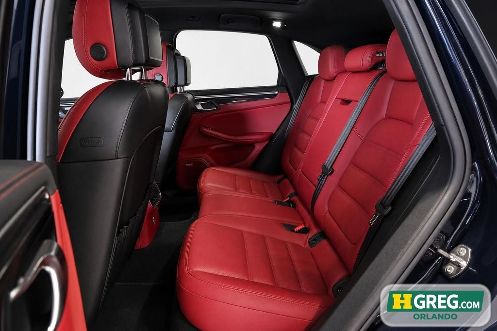 2022 Porsche Macan S