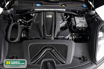 2022 Porsche Macan S