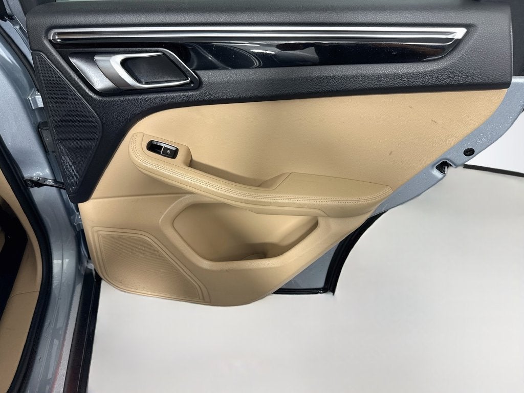2023 Porsche Macan S