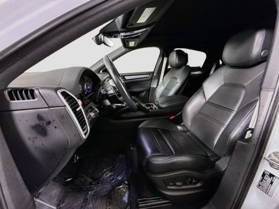 2023 Porsche Cayenne Coupe Platinum Edition