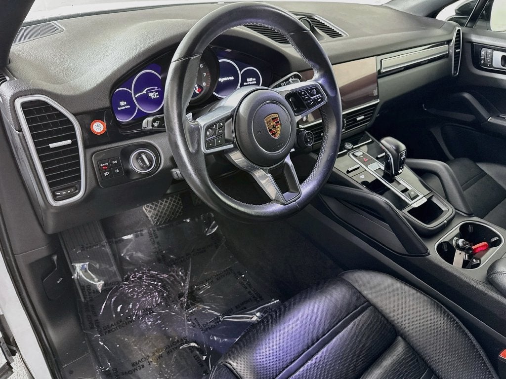 2023 Porsche Cayenne Coupe Platinum Edition