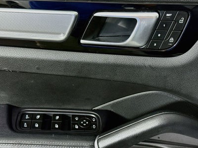 2023 Porsche Cayenne Coupe Platinum Edition