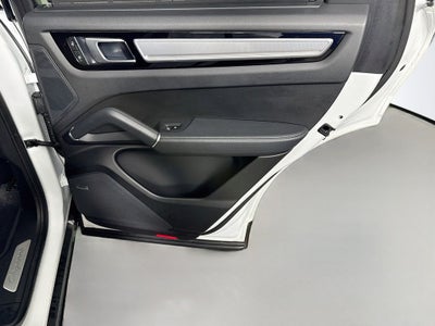 2023 Porsche Cayenne Coupe Platinum Edition