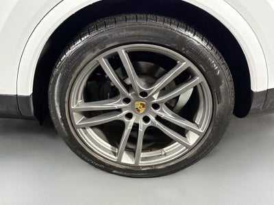 2023 Porsche Cayenne Coupe Platinum Edition