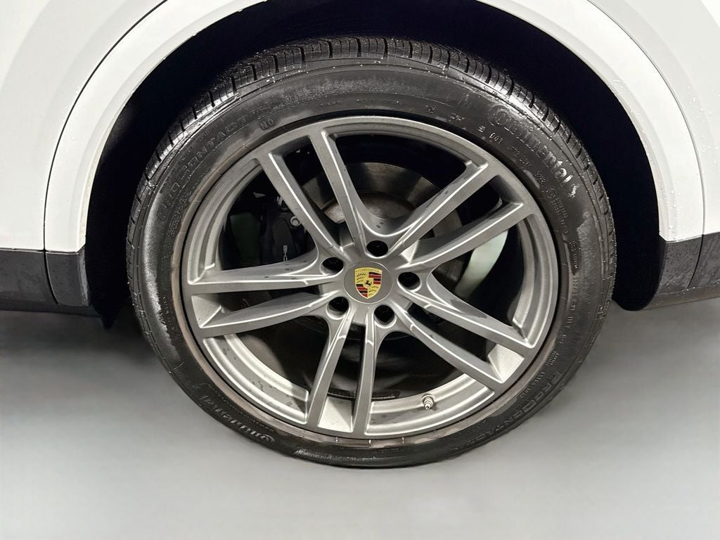2023 Porsche Cayenne Coupe Platinum Edition