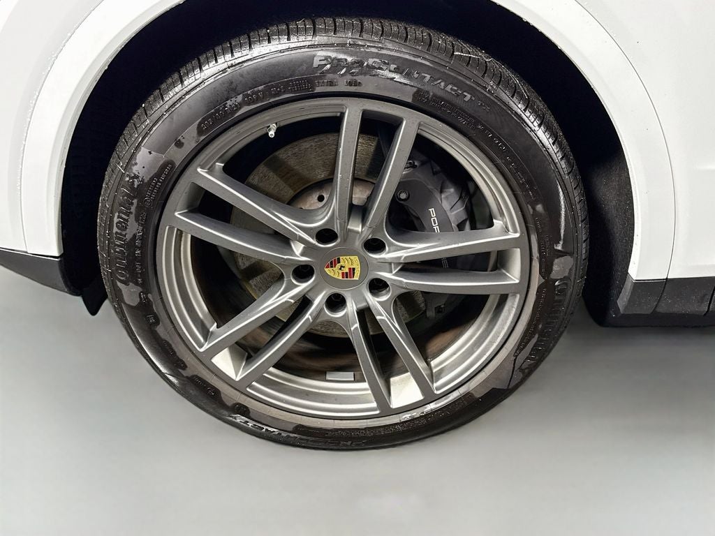 2023 Porsche Cayenne Coupe Platinum Edition