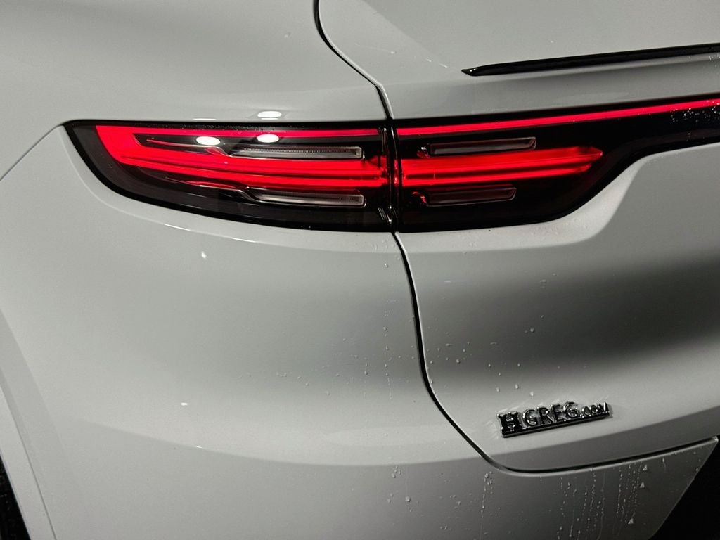 2023 Porsche Cayenne Coupe Platinum Edition