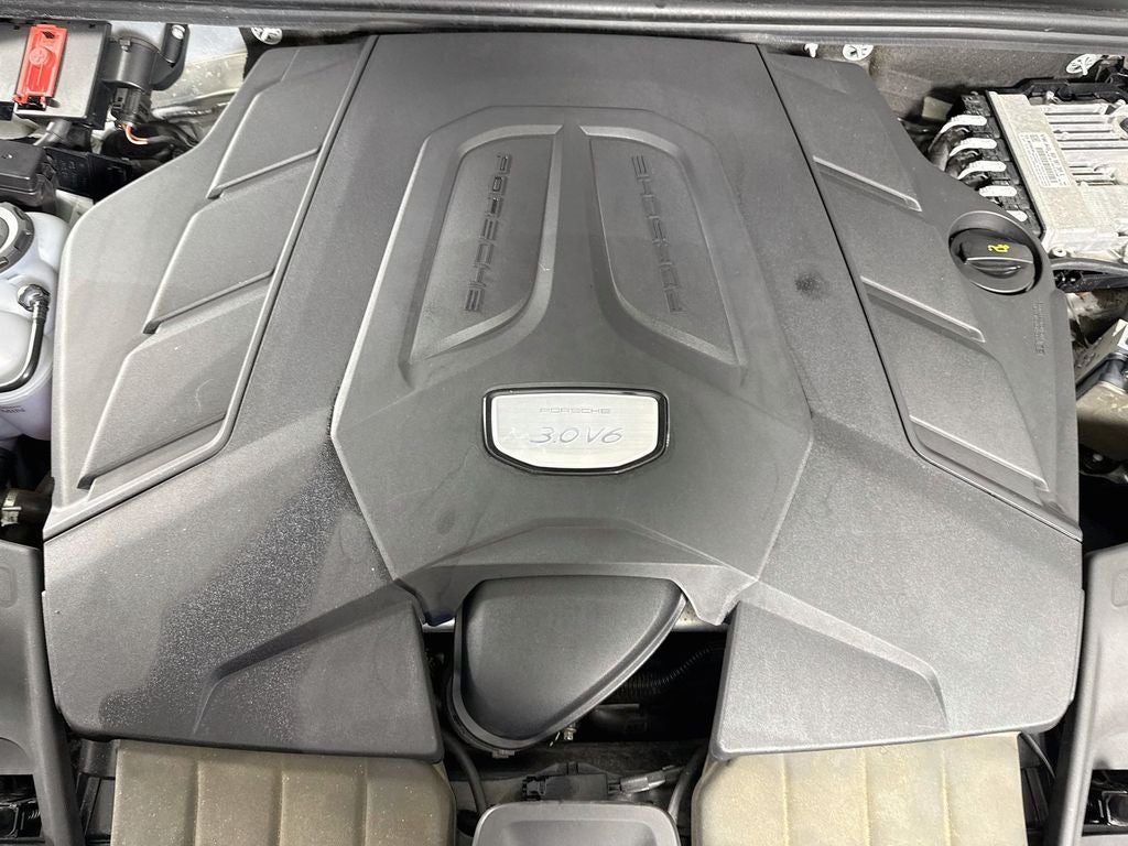 2023 Porsche Cayenne Coupe Platinum Edition
