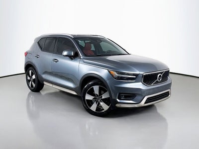 2019 Volvo XC40 Momentum