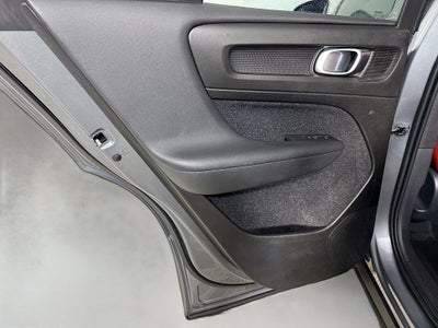 2019 Volvo XC40 Momentum