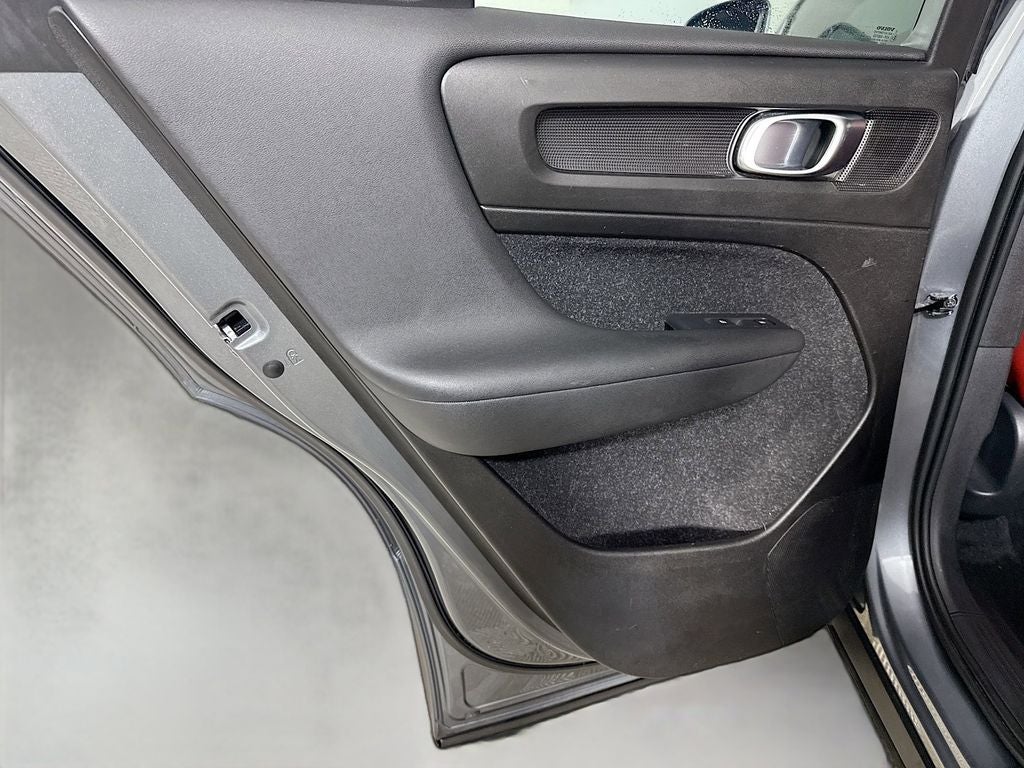 2019 Volvo XC40 Momentum