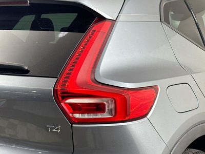 2019 Volvo XC40 Momentum