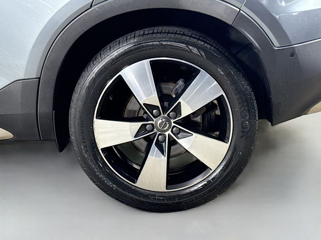 2019 Volvo XC40 Momentum