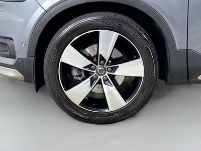 2019 Volvo XC40 Momentum