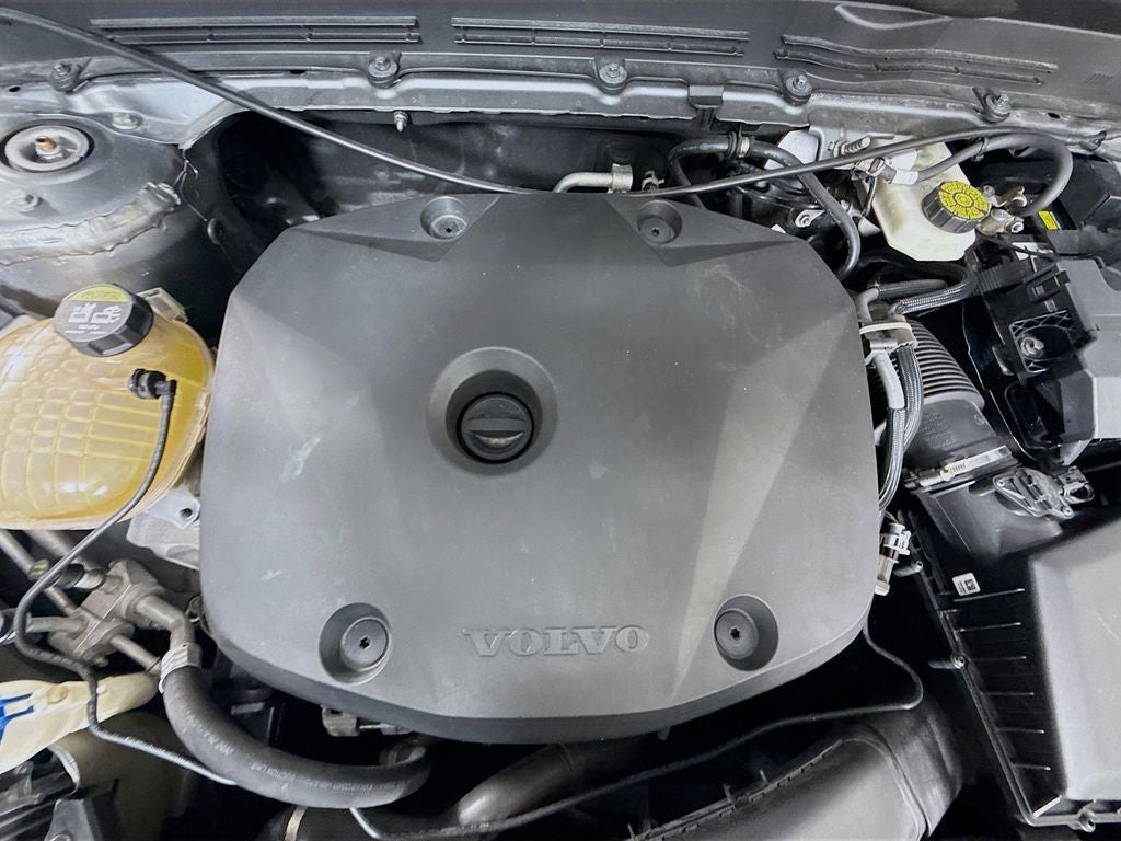 2019 Volvo XC40 Momentum