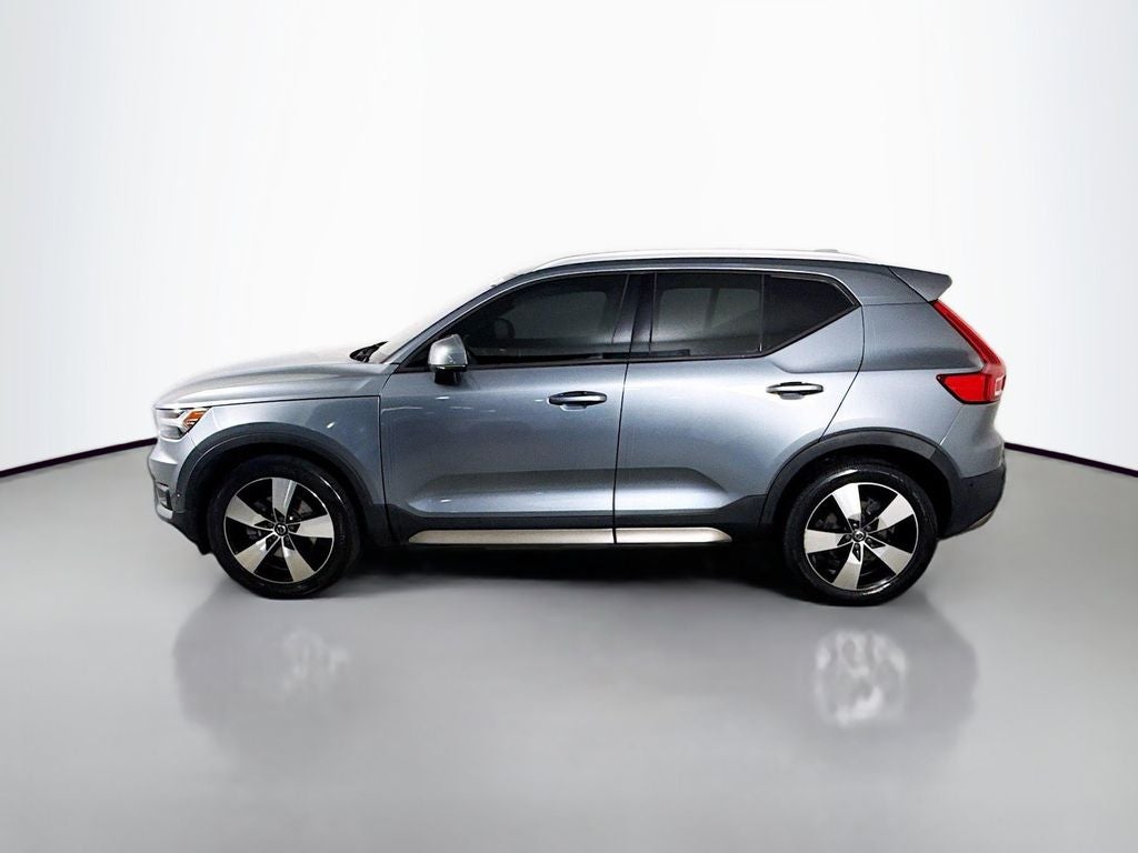 2019 Volvo XC40 Momentum