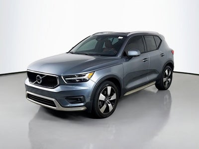 2019 Volvo XC40 Momentum