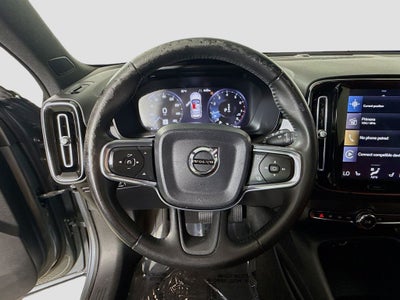 2019 Volvo XC40 Momentum