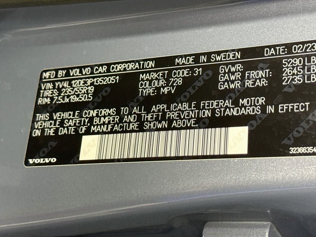 2023 Volvo XC60 B5 Plus Bright Theme