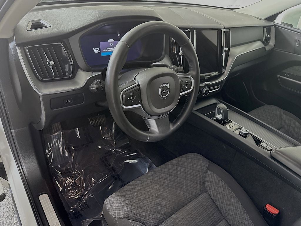 2023 Volvo XC60 B5 Core