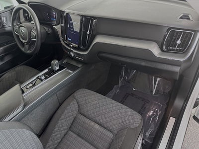 2023 Volvo XC60 B5 Core