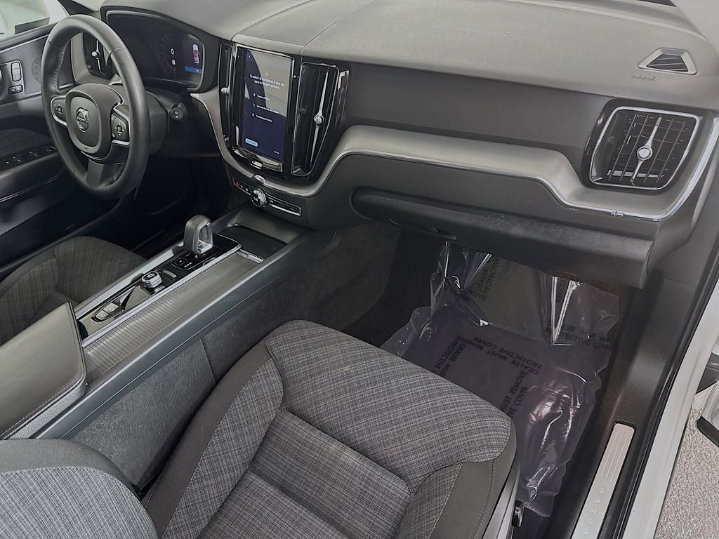 2023 Volvo XC60 B5 Core
