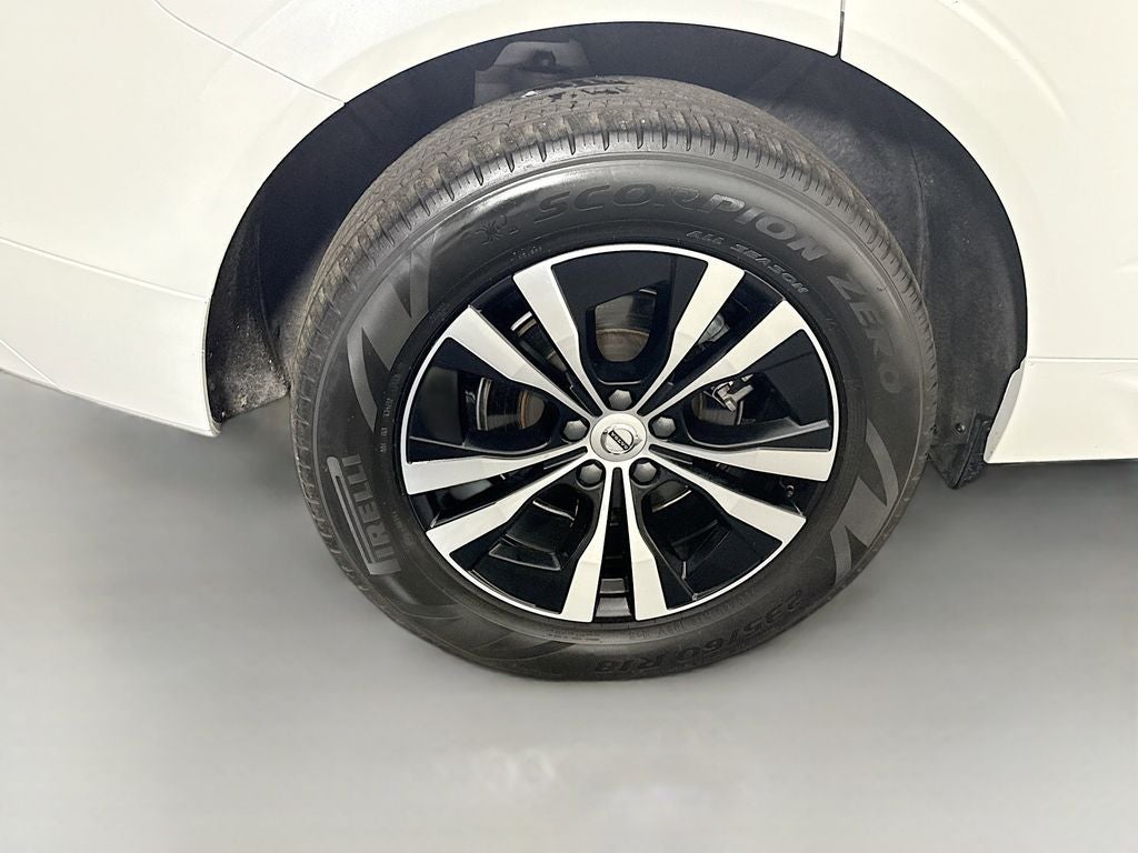 2023 Volvo XC60 B5 Core